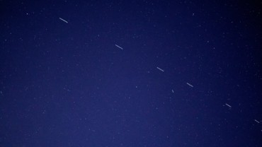 starlink-satellites-night-sky
